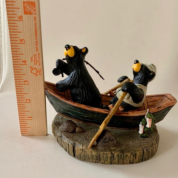 Bearfoots “Catch of the  Day” figurine - Picture 7 of 13